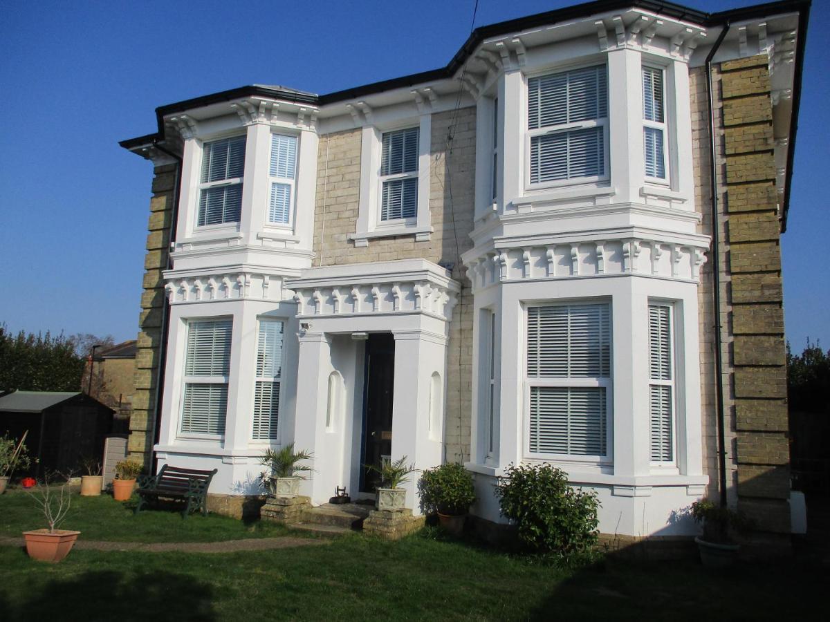 Lovely Spacious 3 Bedded First Floor Apartment Ryde  Bagian luar foto
