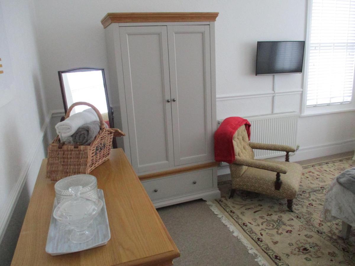 Lovely Spacious 3 Bedded First Floor Apartment Ryde  Bagian luar foto