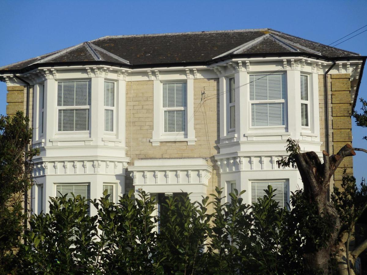 Lovely Spacious 3 Bedded First Floor Apartment Ryde  Bagian luar foto