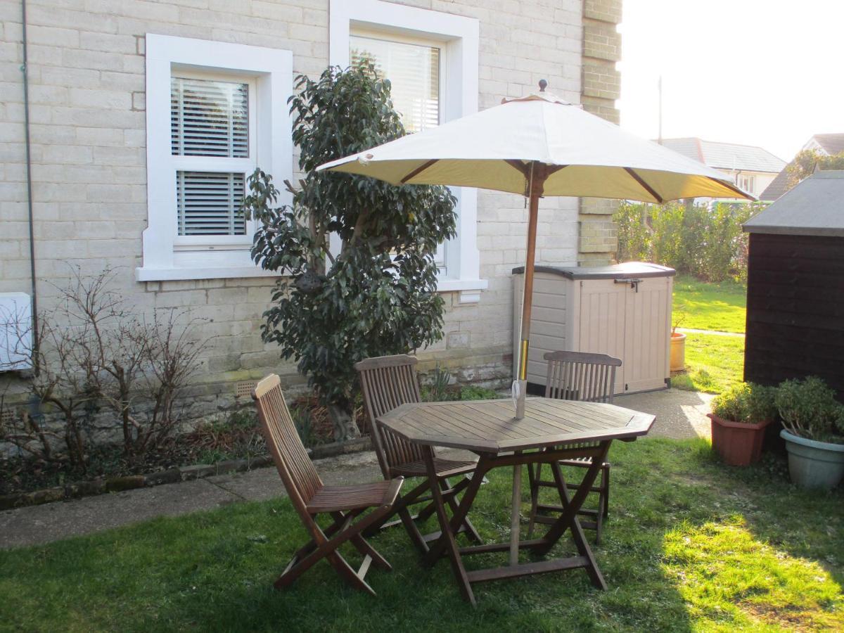 Lovely Spacious 3 Bedded First Floor Apartment Ryde  Bagian luar foto